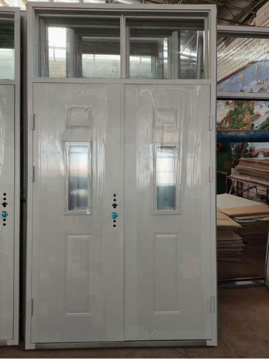 且末学校教室门 且末学校教室门