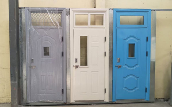 且末学校教室门