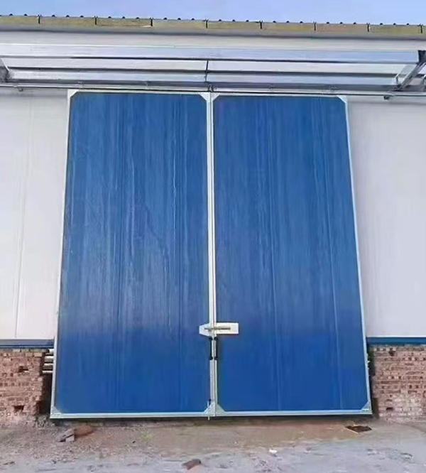 且末工业门在大型仓储物流通道中的应用实例